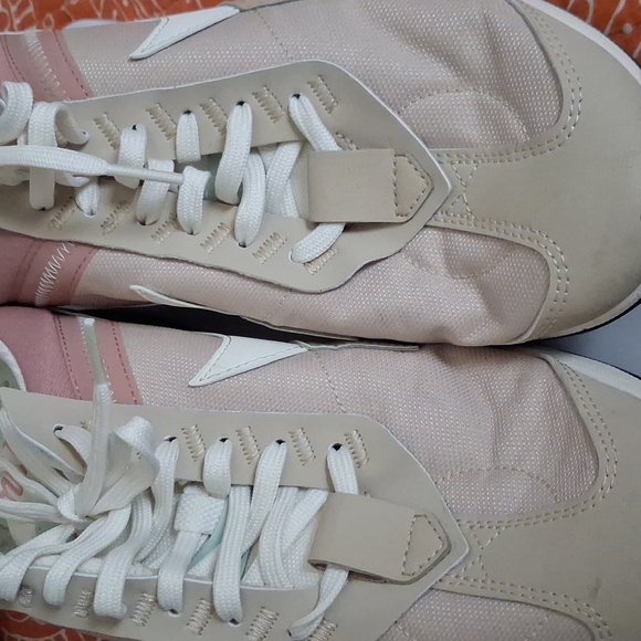 Nike Air Max Pre-Day Beige Rattan Womens Size 11.5 New - Picture 1 of 4